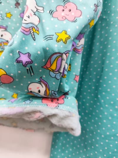 مبطن بالكامل - المقاس الفعلي
عرض 47 طول 63 كم 50
البنطلون طول 92 وسط 40 حجر 32
- تباع ب 50 عند الشراء بقيمه 400 جنيه